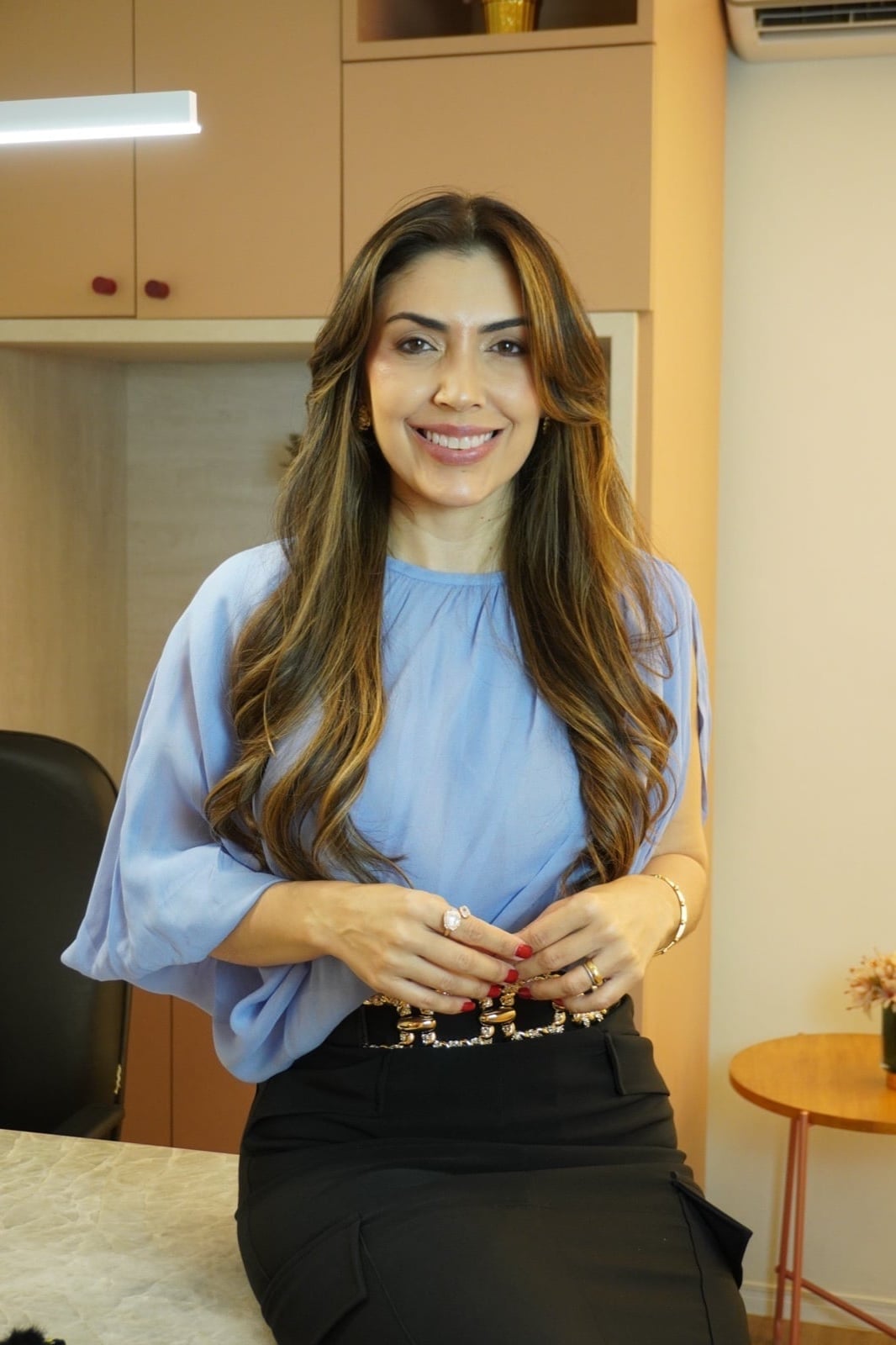 Dra. Samille Rodrigues no consultório